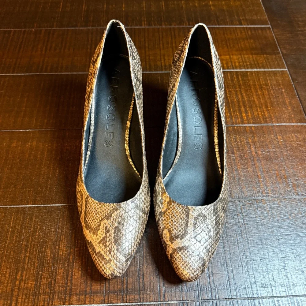 Aerosoles Womens 11 Gold Snakeskin Embossed Pointed Toe Block Heel Pumps Shoes